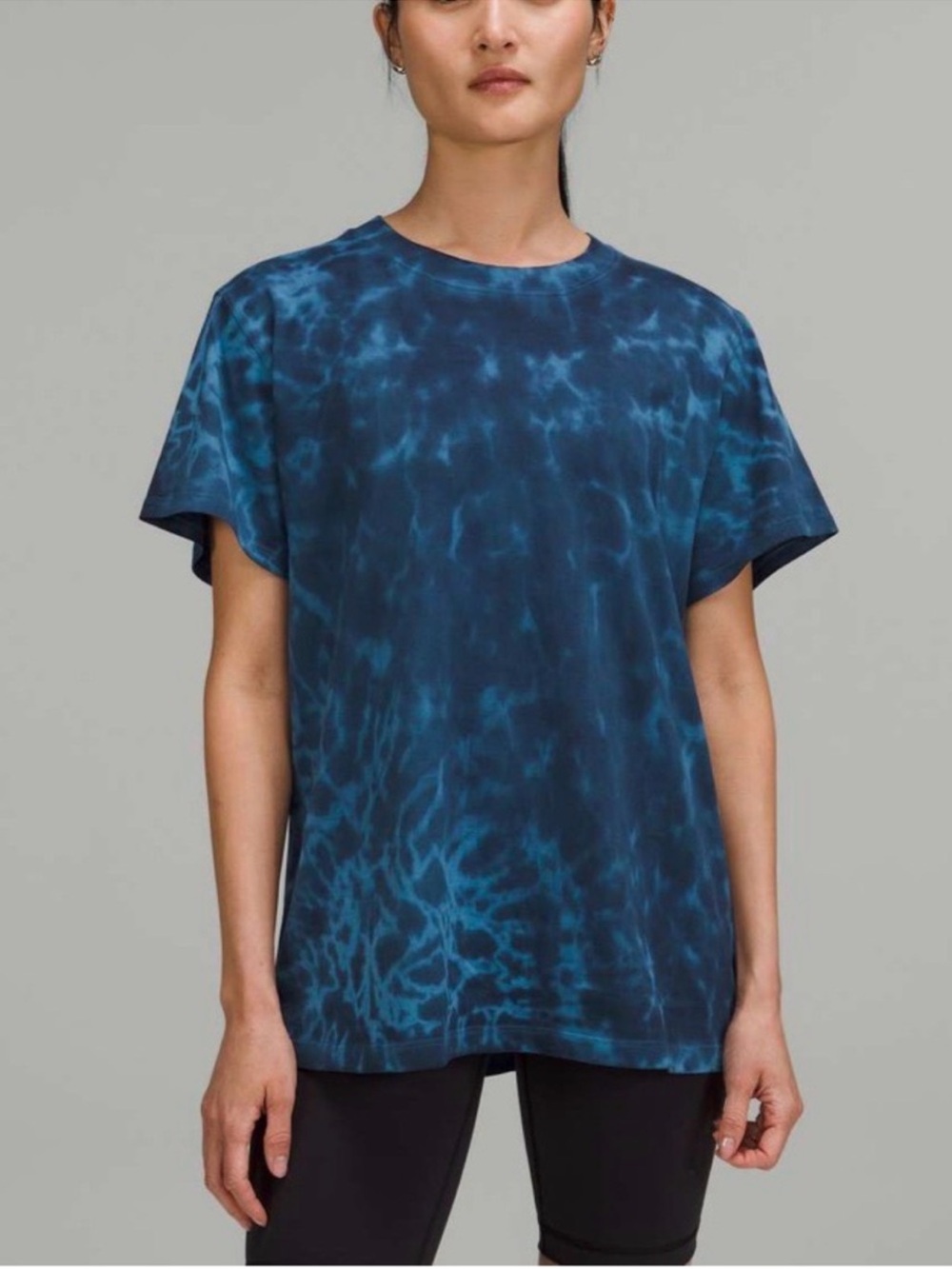 lululemon athletica Blue Tie-Dye Short Sleeve Tee